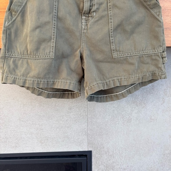 Reformation Women’s Utility Army Green High Rise Cargo Shorts, Size 26 - Picture 6 of 13